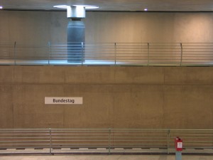 Wand in der Station Bundestag