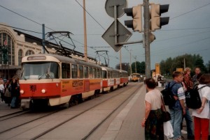 Tatrawagenzug in Dresden, Mai 1996