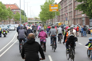 Fahrradsternfahrt auf der Friedrich-Ebert-Straße