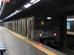 U-Bahnzug der Linie B am Endpunkt "Rebibbia"
