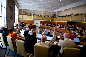 Piraten entern die Parlamente: Der Blogautor (vorn links) als Abgeordneter im Rat der Stadt Hannover. Foto: Martin Pötter