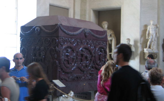 Sarkophag in den vatikanischen Museen, Rom/Vatikanstaat, August 2009